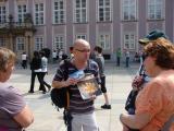 Radek nám ukázal fotografie, znázorňující historii Pražského hradu