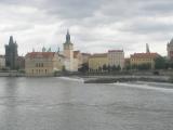 Dech beroucí pohled na Staré město z ostrova Kampa